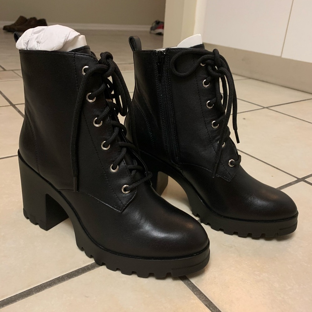 BG women’s combat booties